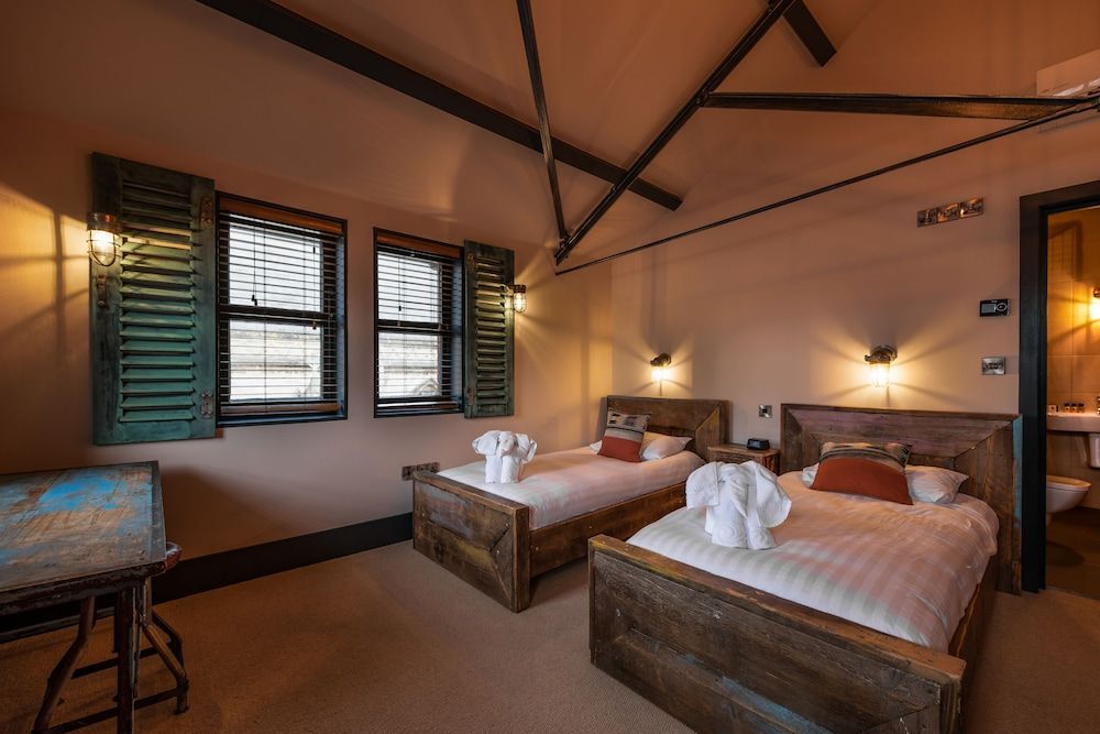 undefined Charter House 3