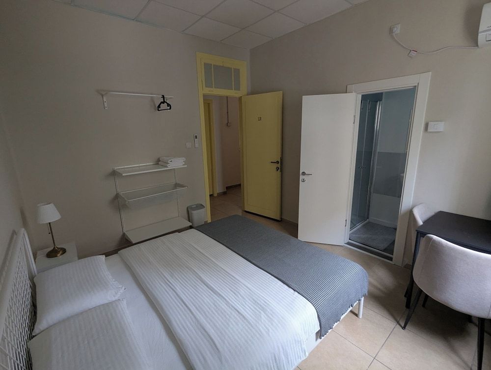 undefined Hostel Roks 5