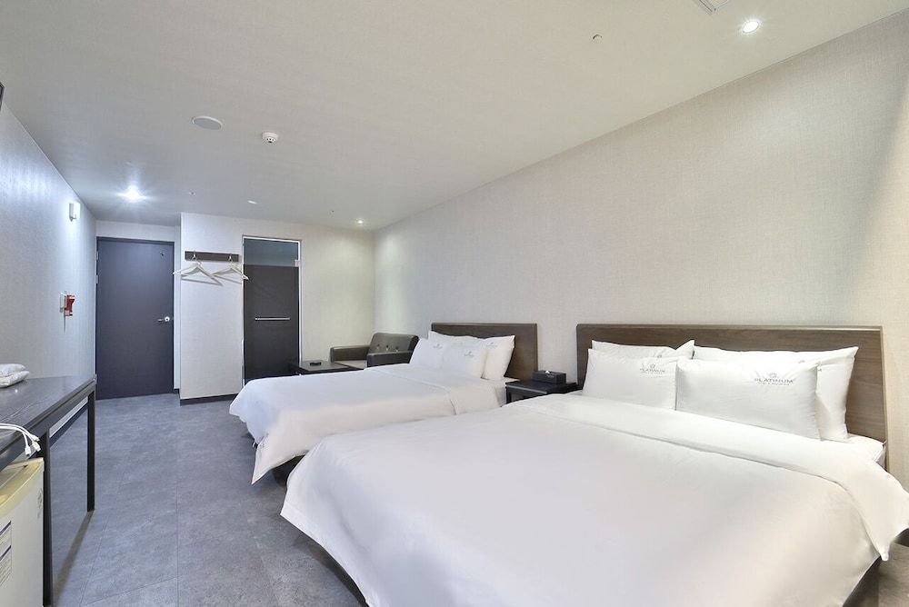 undefined Platinum Hotel