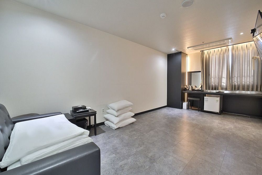 undefined Platinum Hotel 5