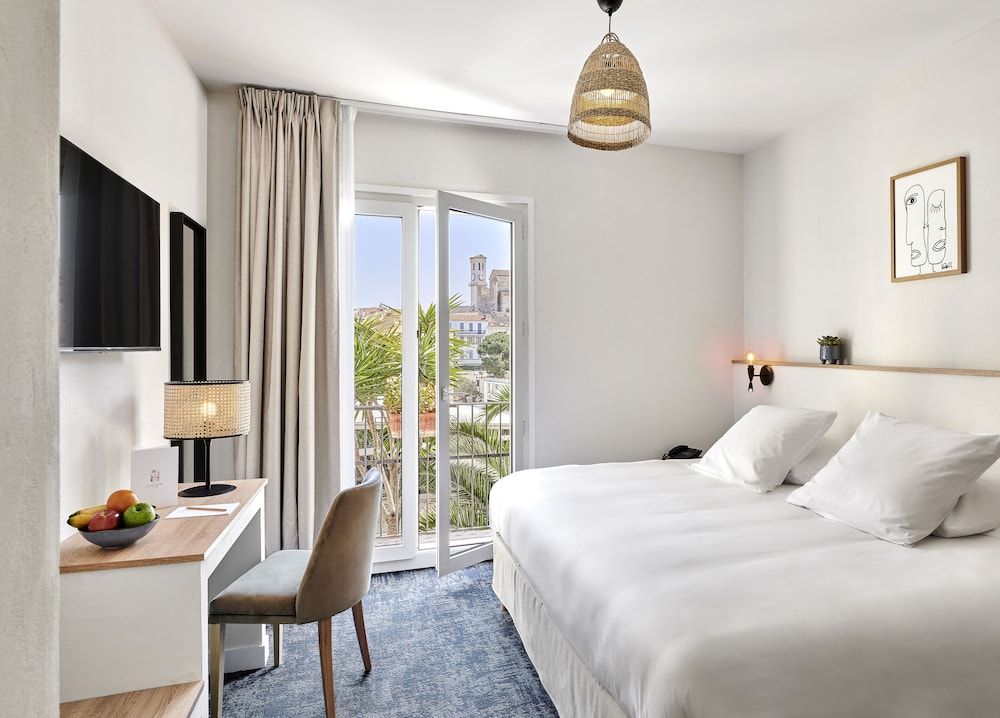 undefined Hotel Le Suquet Cannes