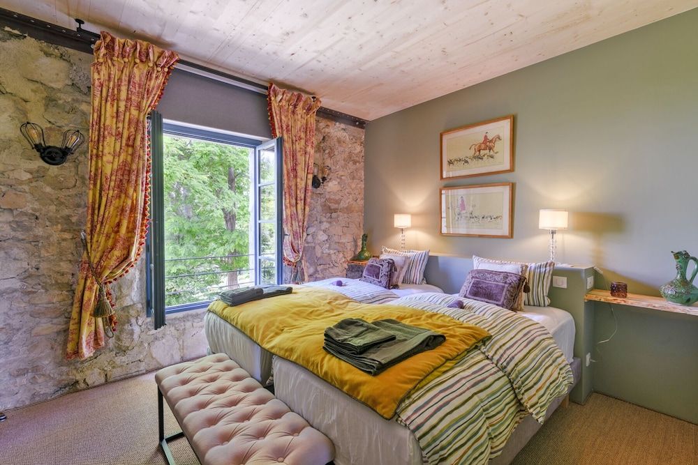 Bastide de Bellegarde Quadruple Room, Ensuite, Garden View (Suite Bouteillan) 2