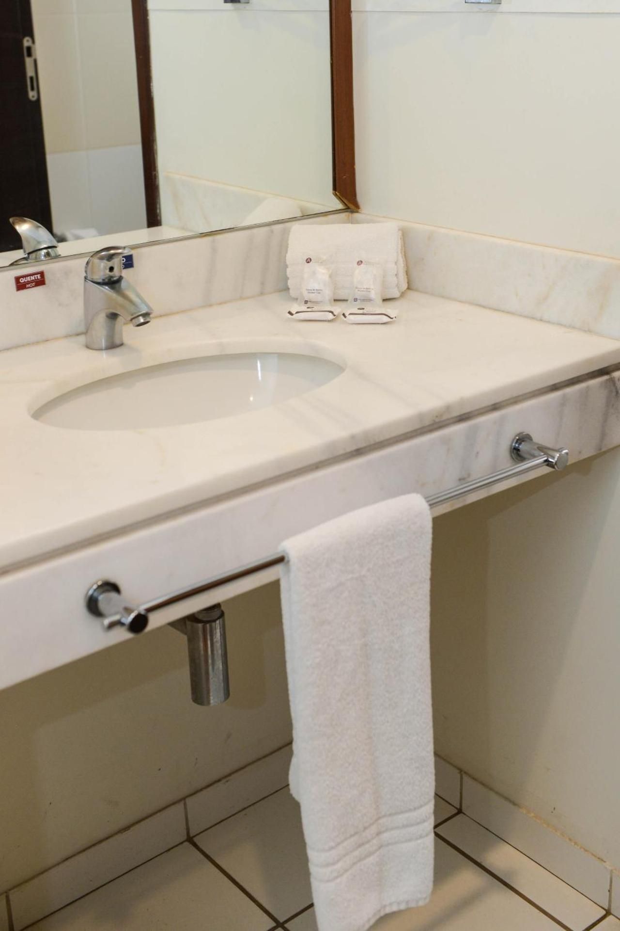 Astron Hotel Bauru by Nobile Standard Double Room 3