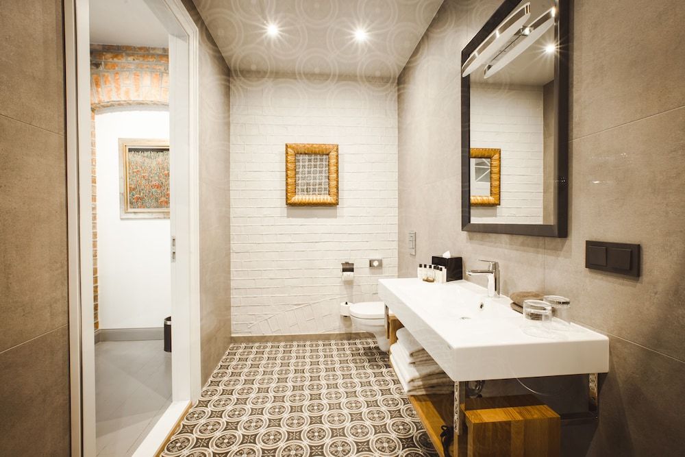 Art Hotel Roma Classic Double or Twin Room 4