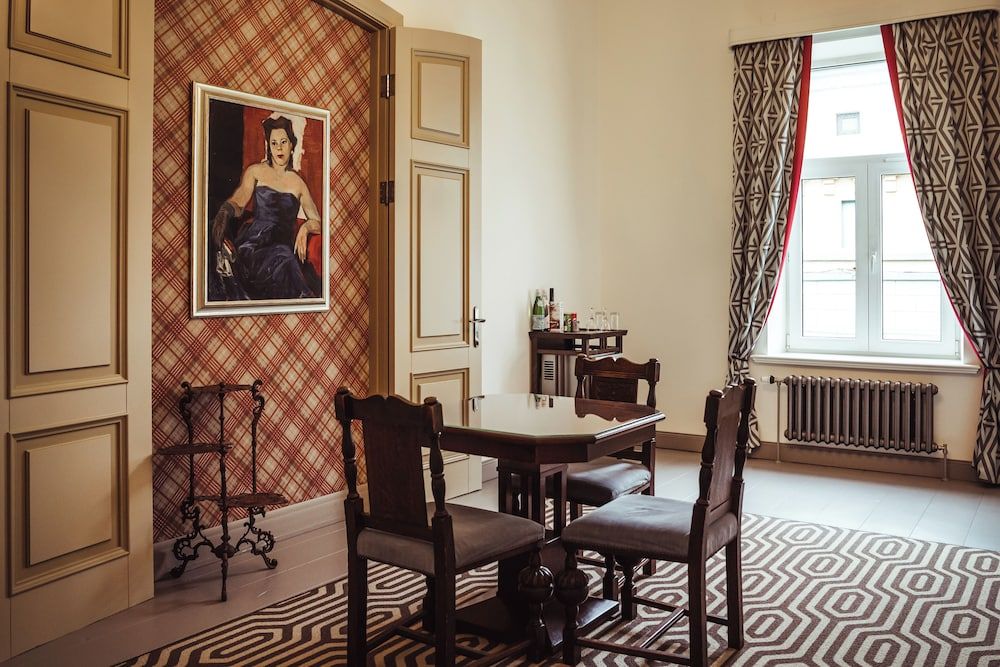 Art Hotel Roma Premium Double or Twin Room 7