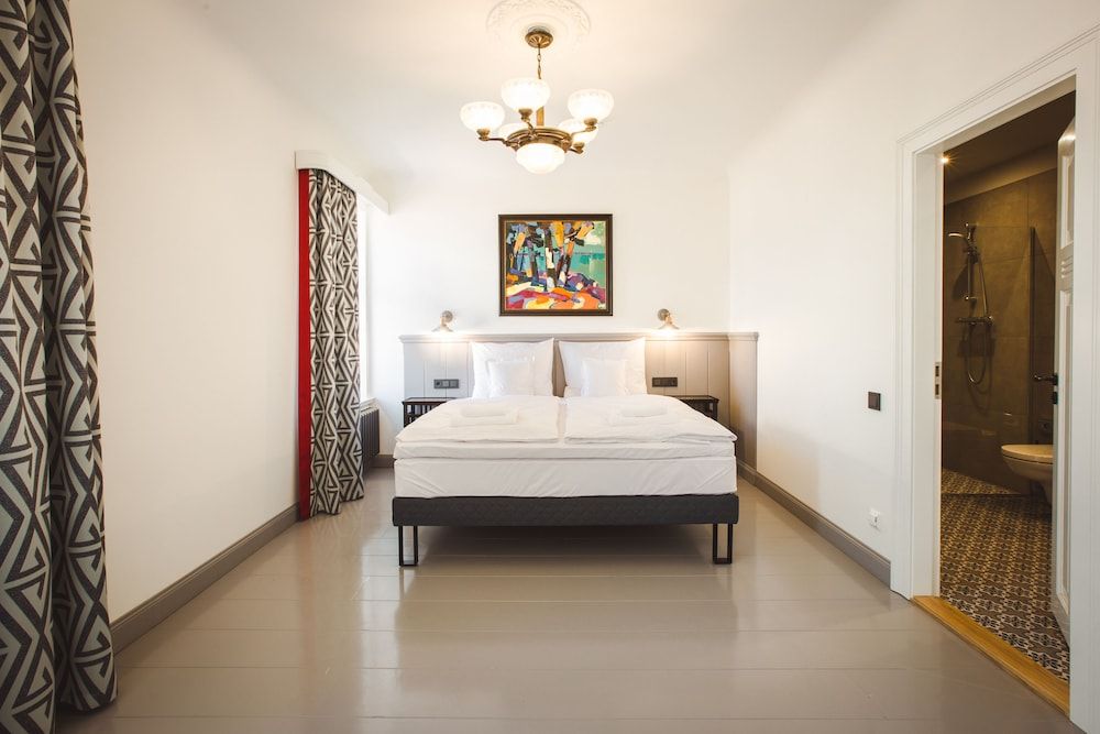 Art Hotel Roma Classic Double or Twin Room 3