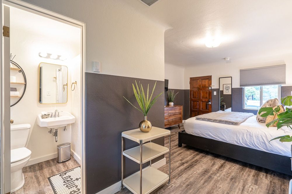 b.side motel + rv b. abstract 4