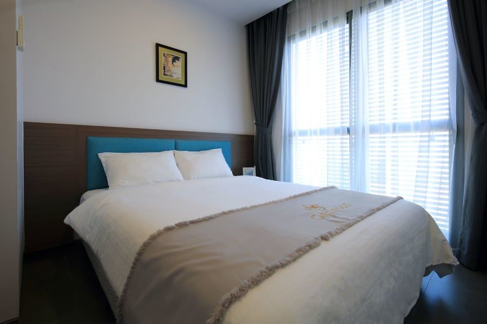 undefined Glenwood Suites 2