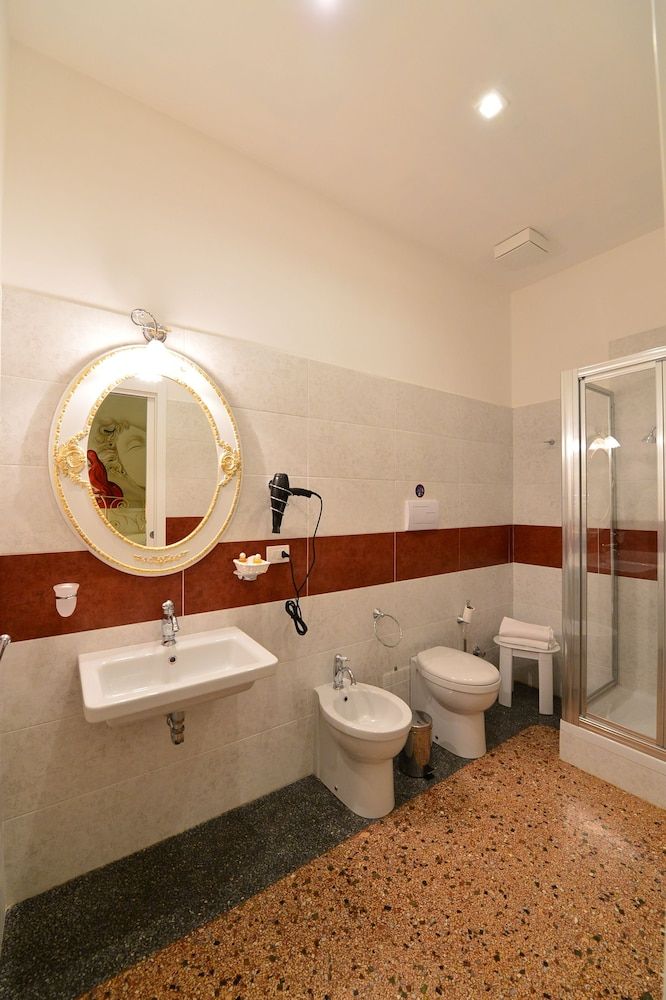 Conte di cavour Superior Quadruple Room 7