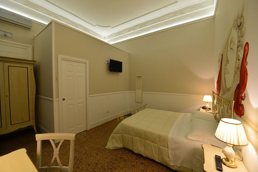 Conte di cavour Superior Quadruple Room 4