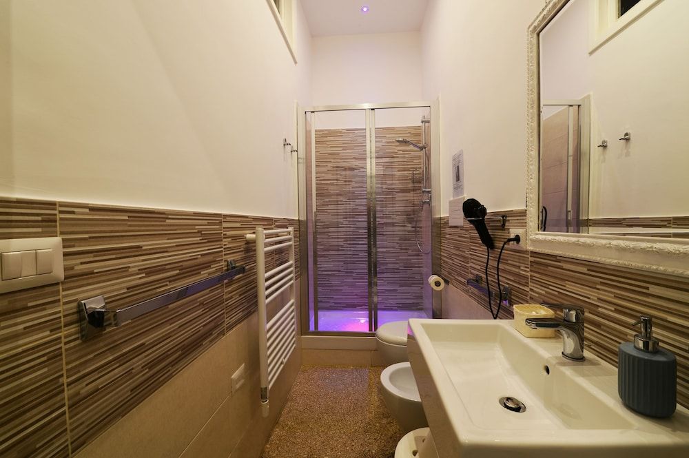 Conte di cavour Superior Quadruple Room 5