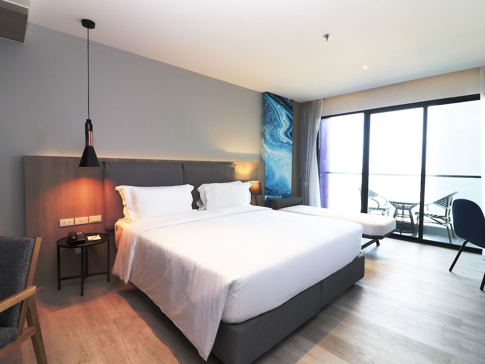 Premier Sea View Room