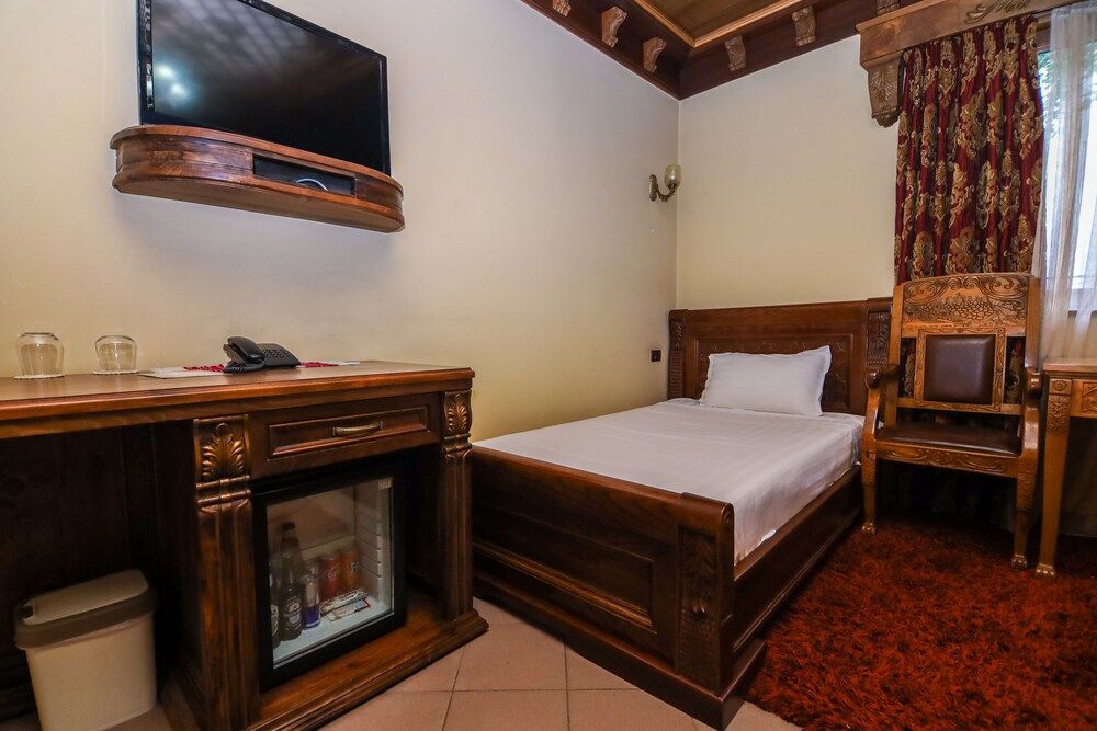 Brilant Antik Hotel Deluxe Double Room 19