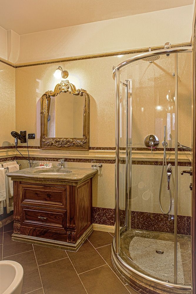 Brilant Antik Hotel Deluxe Double Room 23