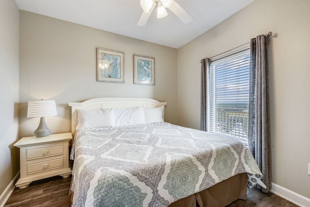 Condo, 1 Bedroom, Balcony, Ocean View (1705 W)