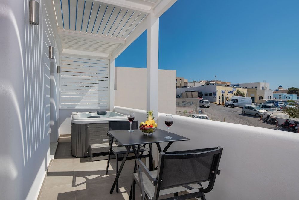 undefined Elea Hub 2