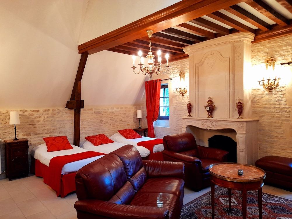 Hotel Manoir de Mathan Family Suite