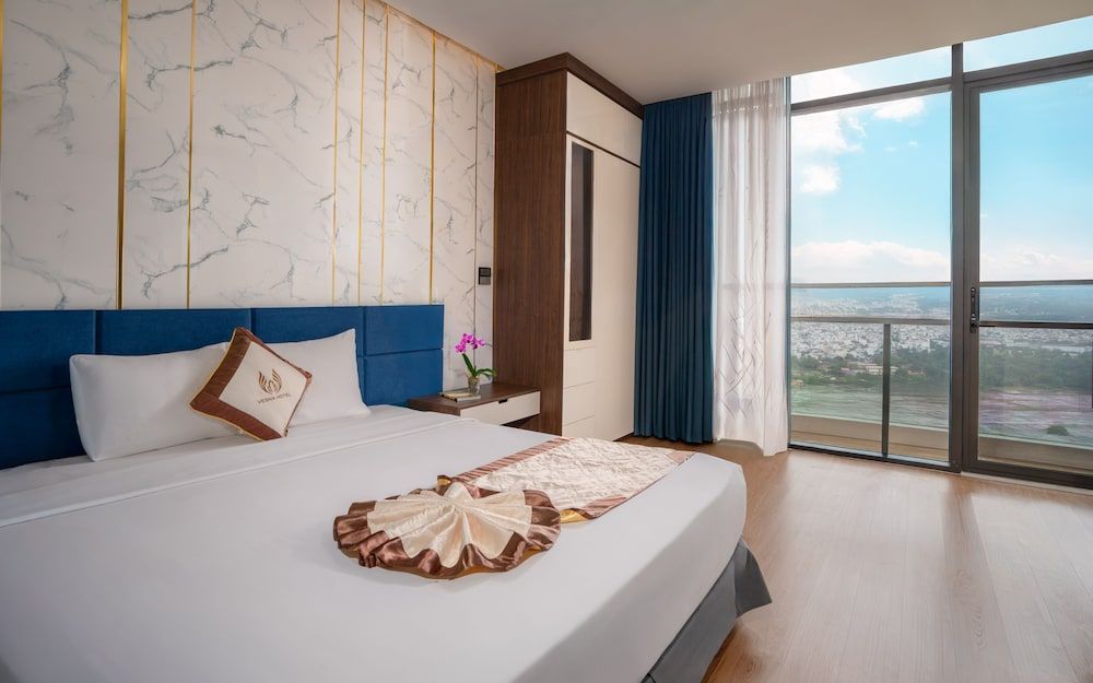 Premium Double Room, Balcony, Partial Ocean View
