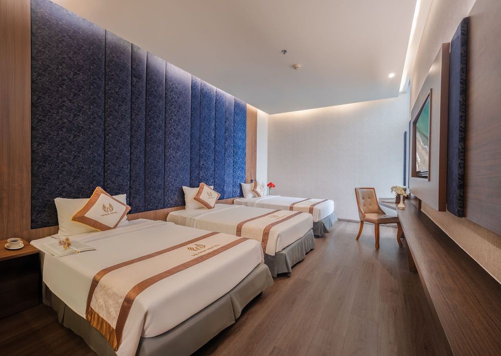 Premier Triple Room