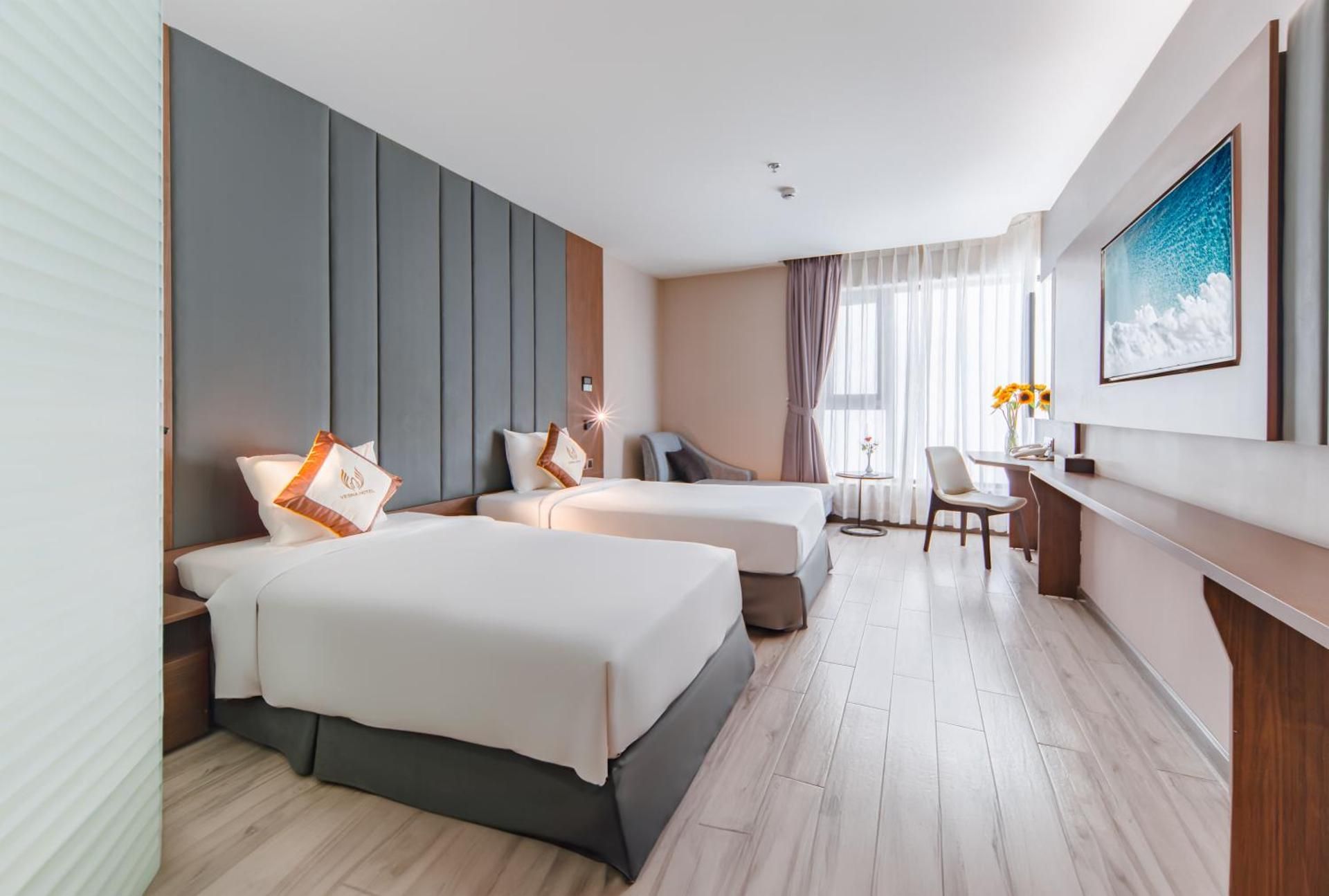 Deluxe Partial Sea View Twin Room