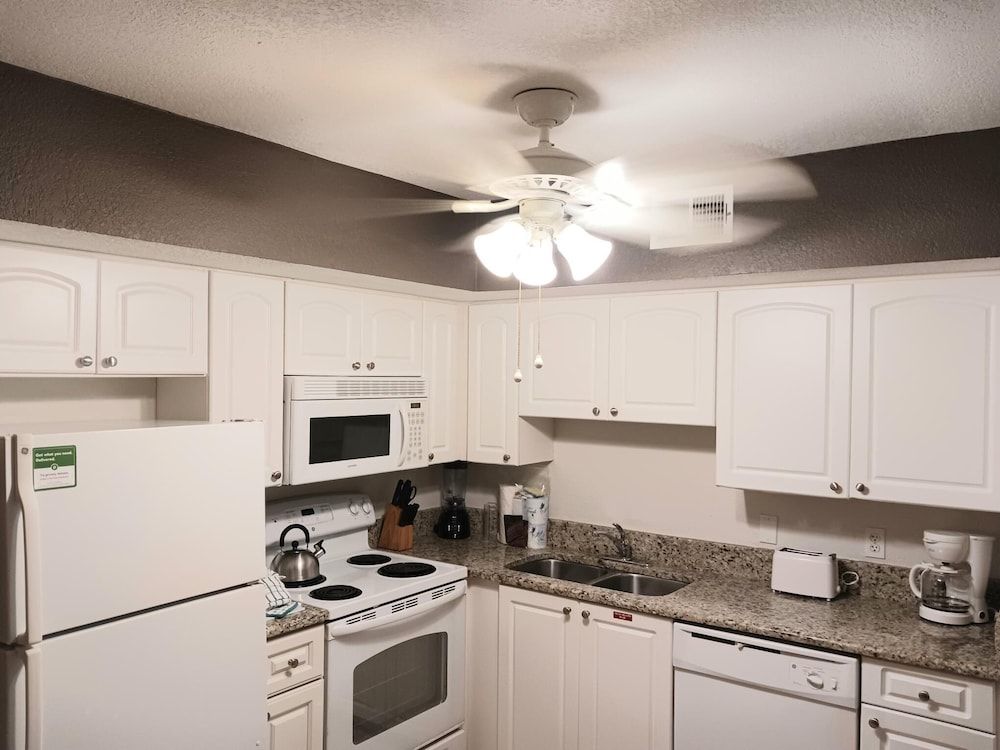 undefined Grand Lake Resort 3