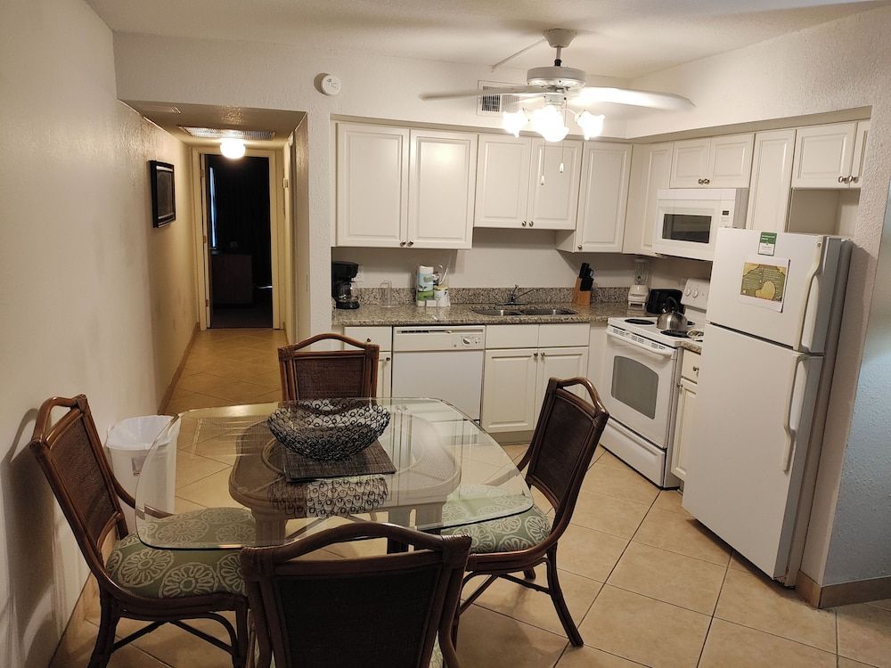 undefined Grand Lake Resort 4