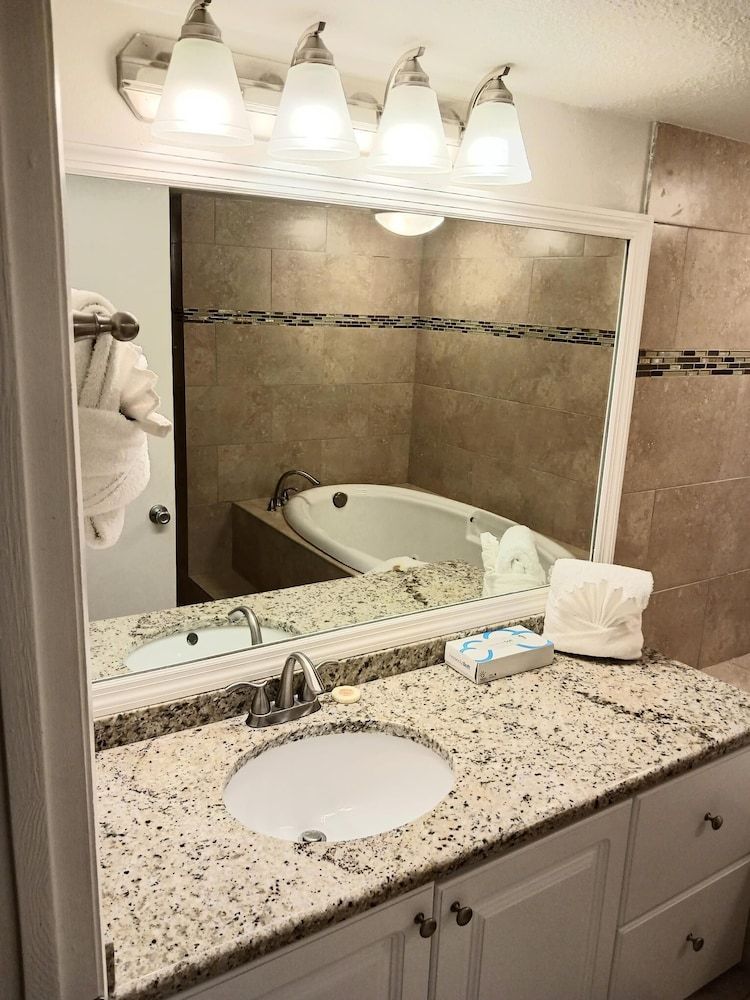 Grand Lake Resort Standard Condo 5