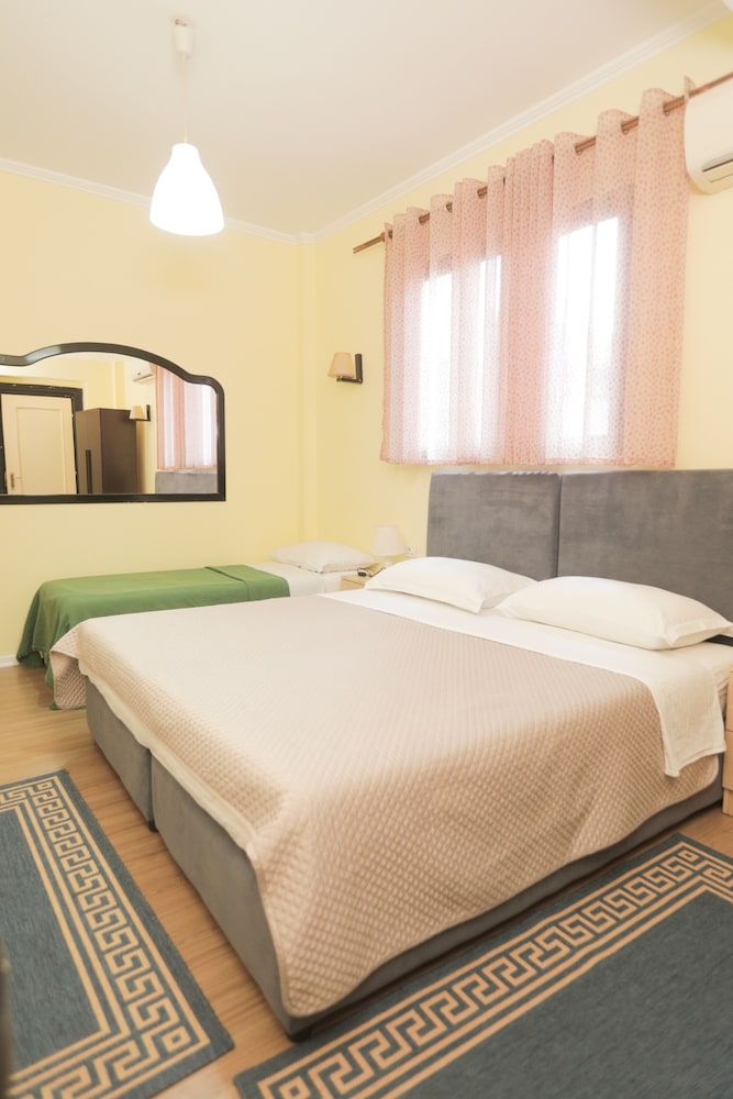 Basic Triple Room