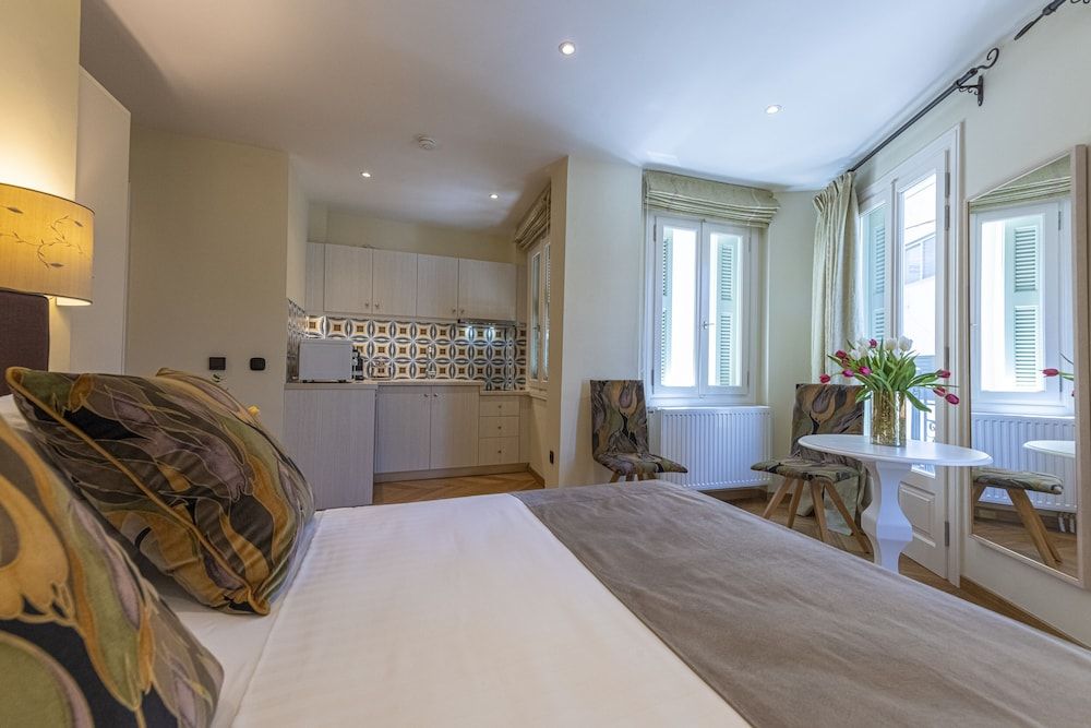 undefined Ipelhome Plaka Boutique Apartments 10