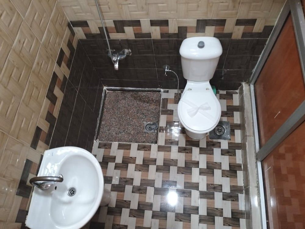 The Emerald Hotel Standard Double Room 22