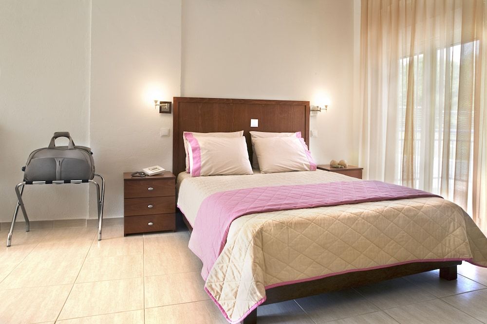 Suite, 1 Queen Bed with Sofa bed