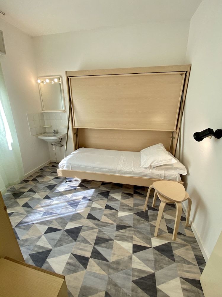 Giovanna Rooms Family Room, 2 Bedrooms 2