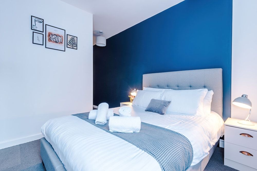 Hilltop Serviced Apartments - Ancoats Superior Apartment, 2 Bedrooms, 2 Bathrooms, City View 5