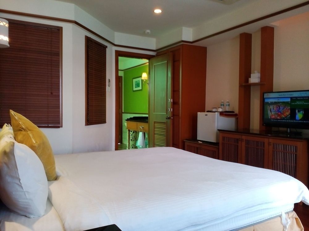 Deluxe Water Chalet Type A