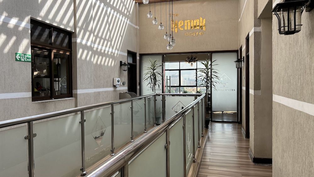 undefined Hemak Suites 6