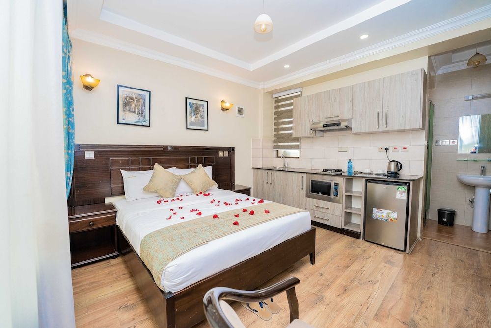 undefined Hemak Suites 2