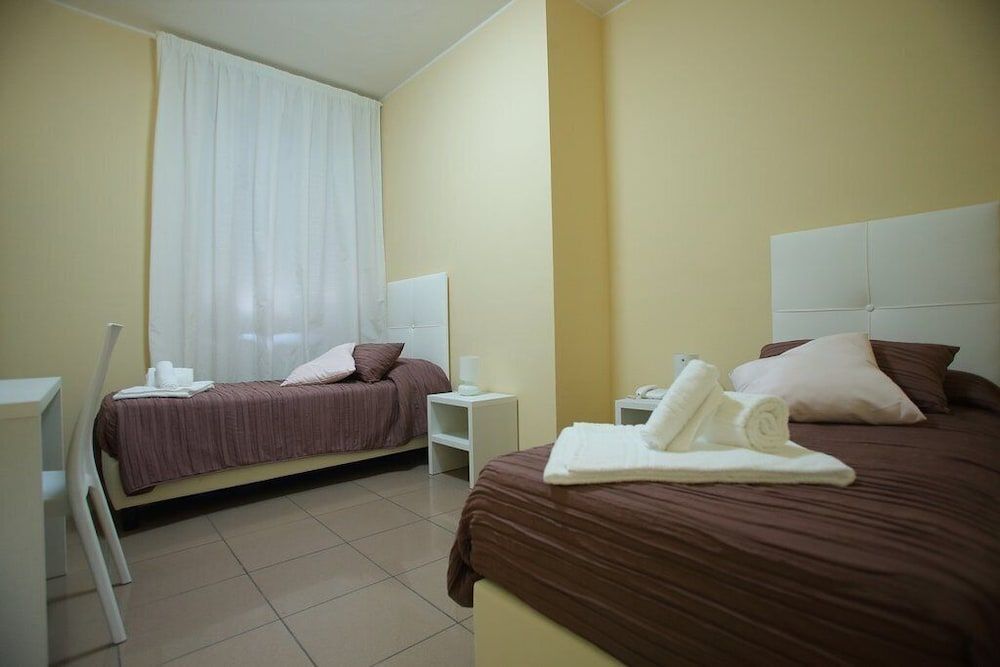 Hotel Villa Romana Standard Double or Twin Room 2