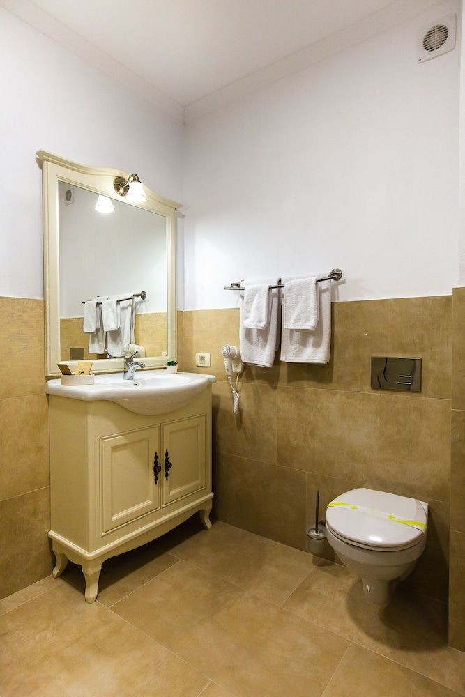 Ave Alba Twin Room, Balcony, City View (4*) 7