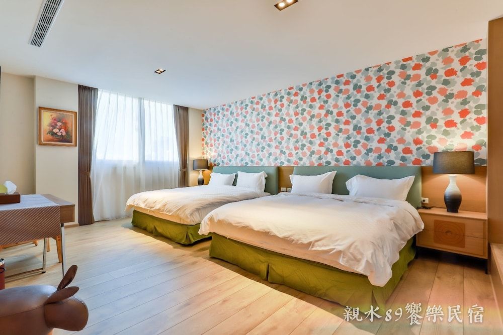 89 HAPPY BNB Quadruple Room 2