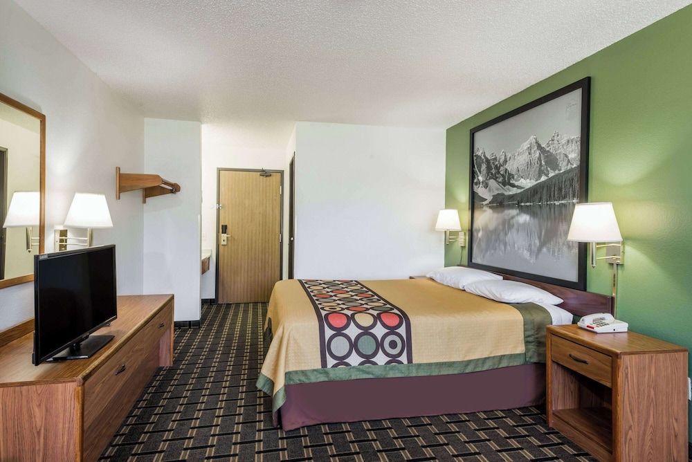 Comfort Room, 1 Queen Bed, Non Smoking