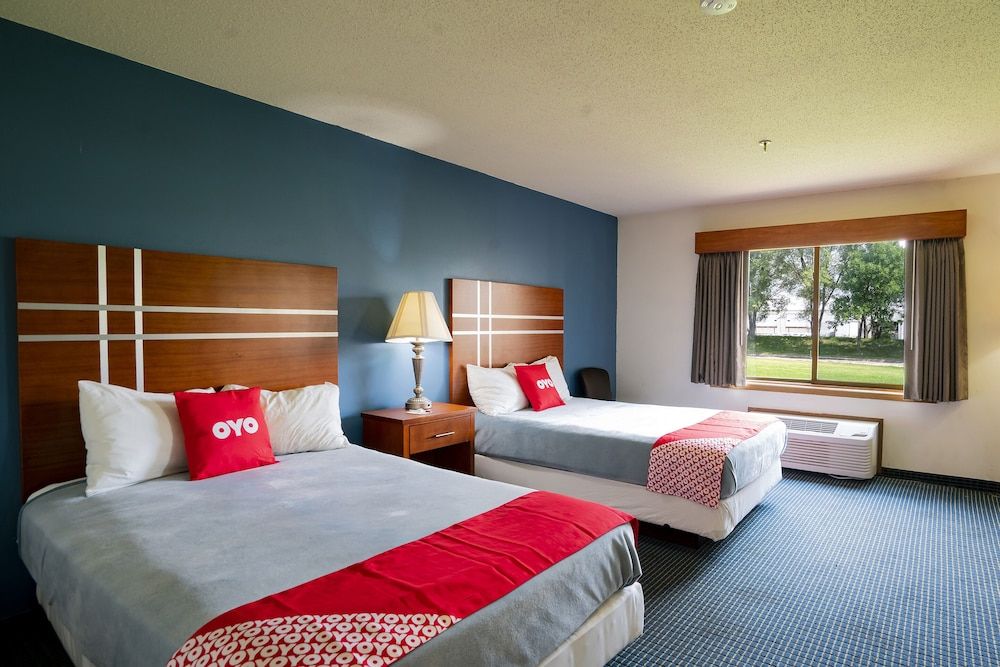 OYO Hotel Redwood Falls near Jackpot Casino Room, 2 Double Beds, Accessible 2