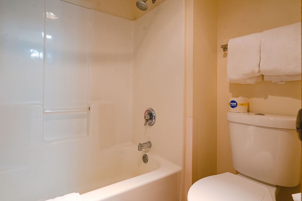 OYO Hotel Redwood Falls near Jackpot Casino Studio 8