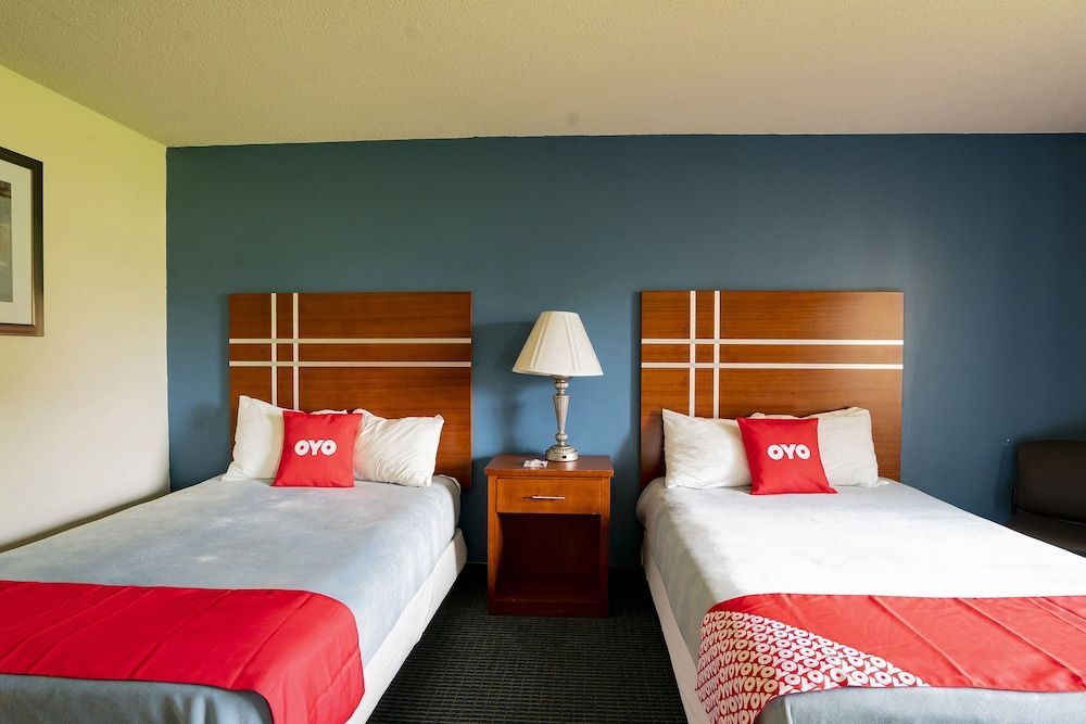 OYO Hotel Redwood Falls near Jackpot Casino Room, 2 Double Beds, Accessible 3