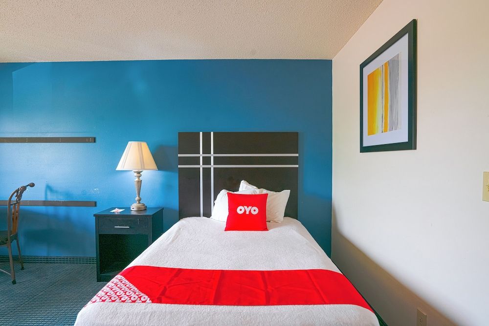 OYO Hotel Redwood Falls near Jackpot Casino Studio 2