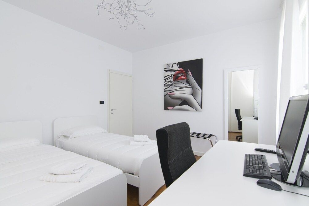 undefined Bella Vita Charming House 6