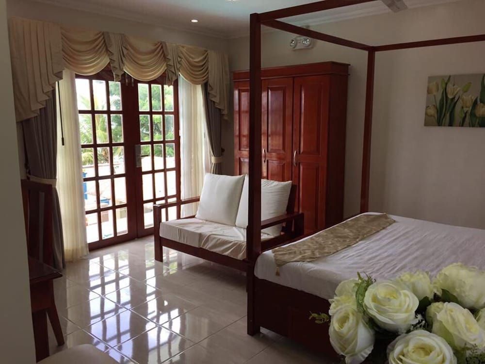 Luxury Ocean Suite