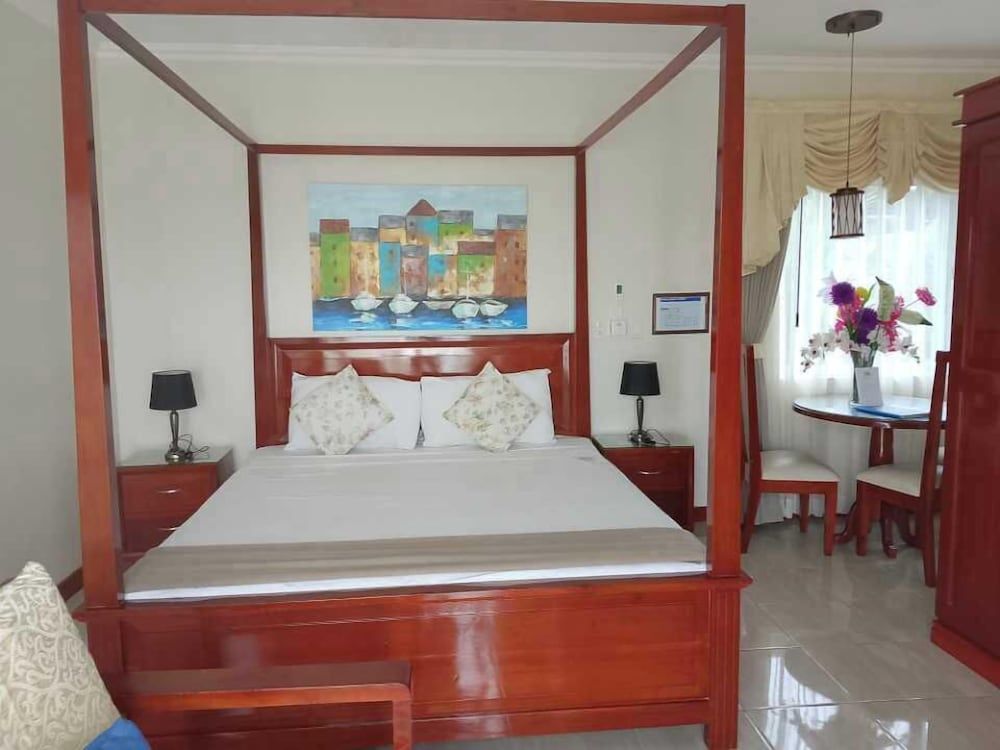 Luxury Ocean Suite