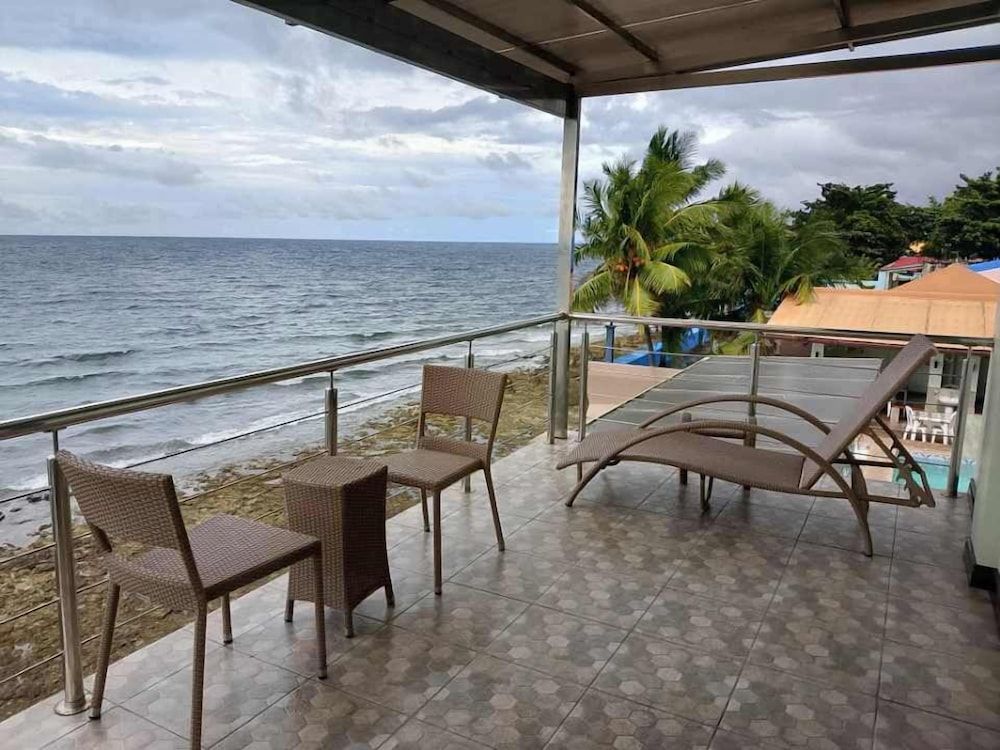 Ocean Breeze Resort Premier Ocean Balcony 3