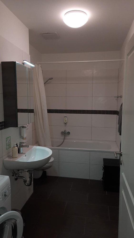 Pension Burkhardt Deluxe Apartment, Private Bathroom 6