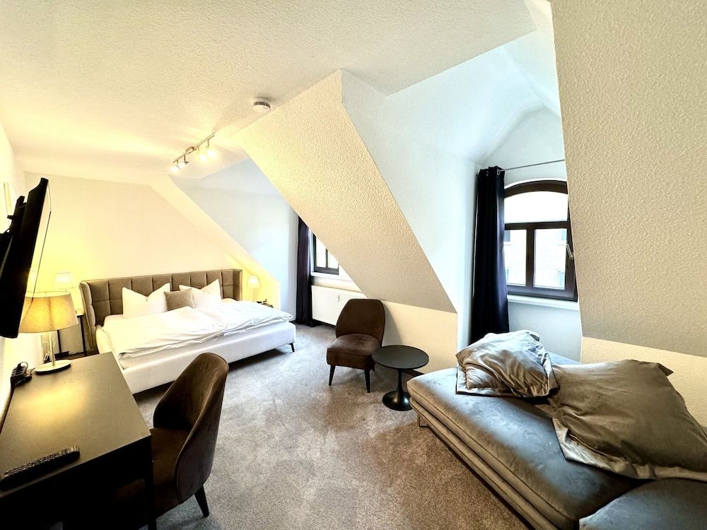 Classic Apartment, King, City View, Private Bathroom